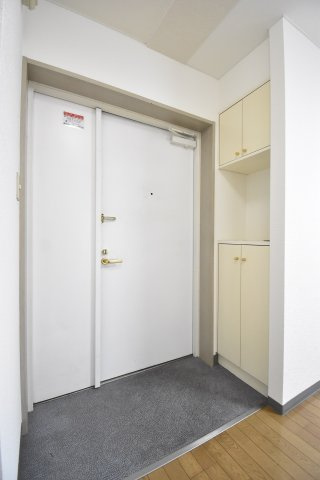 タケ＆ハルビル第２の玄関