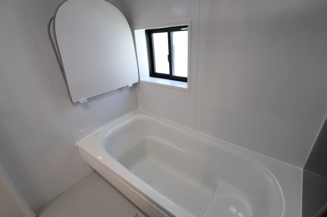 《仲介手数料無料》上尾市大字大谷本郷871-2新築一戸建てグラファーレの浴室|撮影日 2025年11月28日 11:00 晴れ