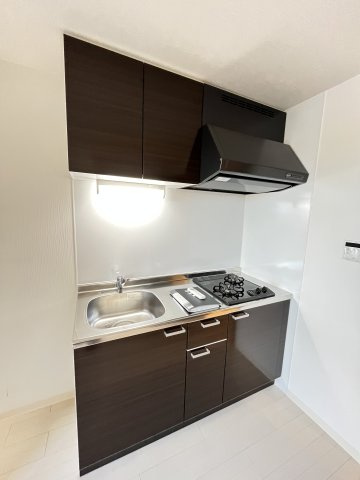 CREA放出西のキッチン