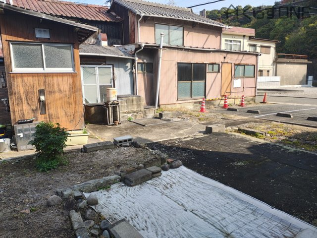 【その他】 | 姫路市飾磨区妻鹿／売土地 | 【店舗】観葉植物がいっぱいの明るい店舗です♪