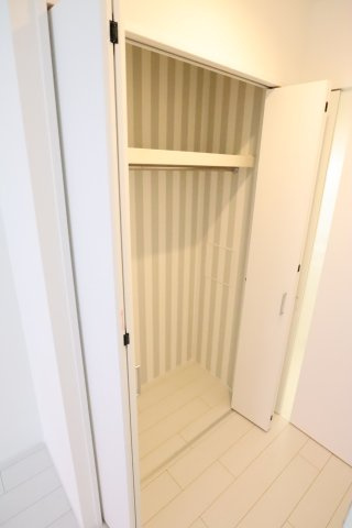 大阪市城東区関目５丁目の賃貸マンションの収納