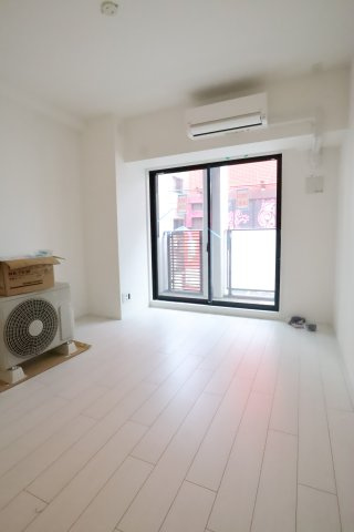 大阪市城東区関目５丁目の賃貸マンションの居間・リビング