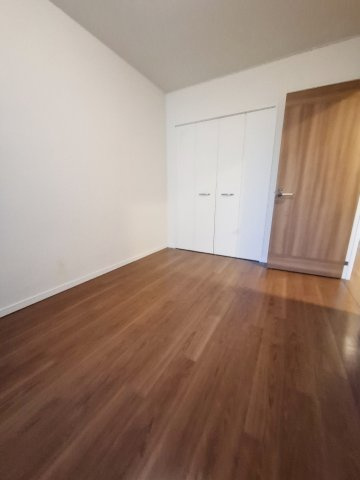 甲子園三番町ハイツの洋室|6.5帖