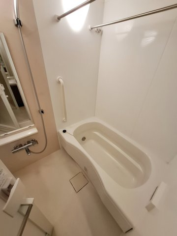 甲子園三番町ハイツの浴室