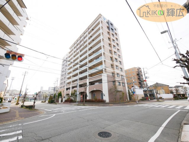 【外観】 | デュオプレステージ高砂駅前スカイテラス　2階 | 山電「高砂駅」まで徒歩2分です。