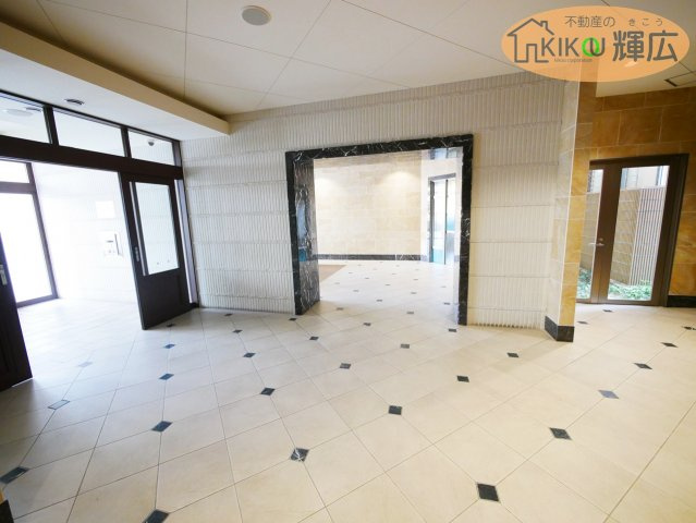 【エントランス】 | デュオプレステージ高砂駅前スカイテラス　2階 | 広々なエントランスです。