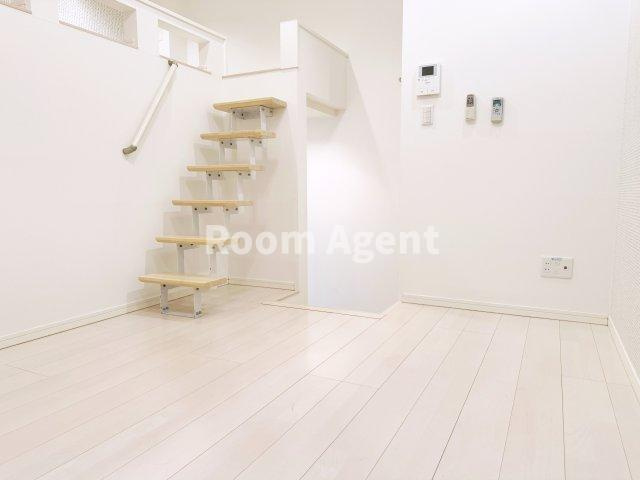 stabilita道下町の居間・リビング