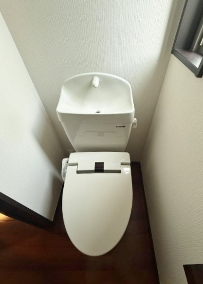 豊島区西巣鴨2丁目のトイレ|トイレは1階・2階にございます
忙しい朝にも便利です
