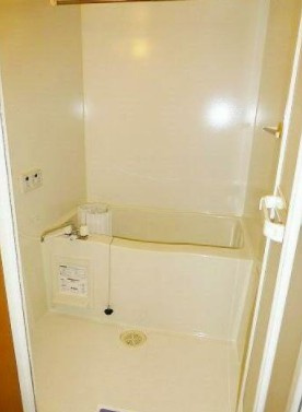 【浴室】 | サン・ビエール | 追い焚き機能、浴室乾燥機付きバス。