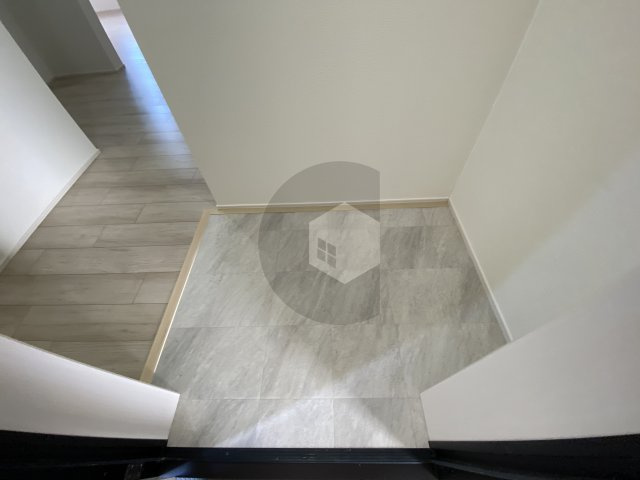 フジパレス弥刀2番館の玄関