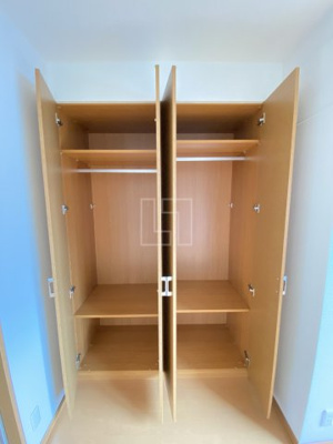 【収納】 | リーガル南船場III | リーガル南船場III　クローゼット