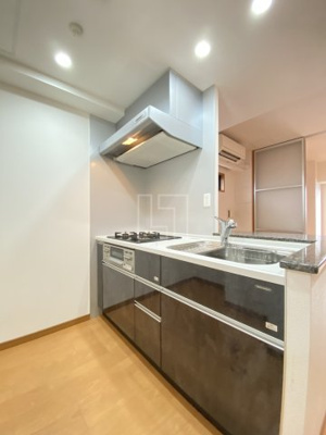 【キッチン】 | リーガル南船場III | リーガル南船場III　システムキッチン