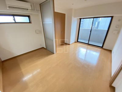 【居間・リビング】 | リーガル南船場III | リーガル南船場III　ダイニングスペース