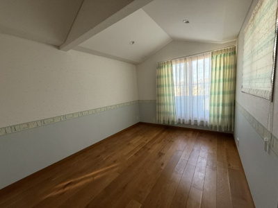 【洋室】 | 西城南蔵のある家