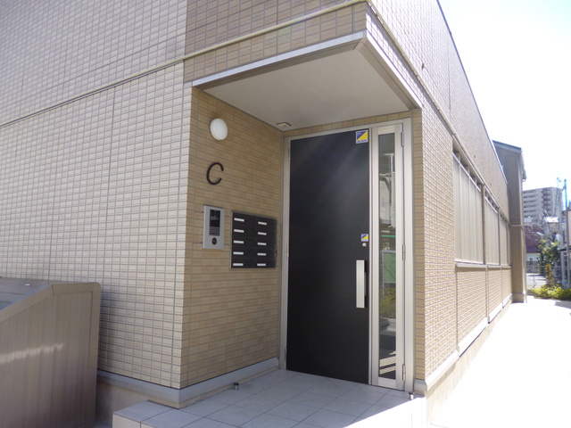 シェルハウス上中里Cのエントランス|建物入口です！