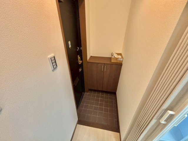 メールメゾンの玄関