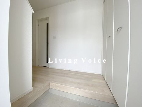 【玄関】 | 【仲介手数料０円】平塚市寺田縄第16　新築一戸建て　3号棟　全3棟 | 平塚市寺田縄第16　新築一戸建て　3号棟　全3棟