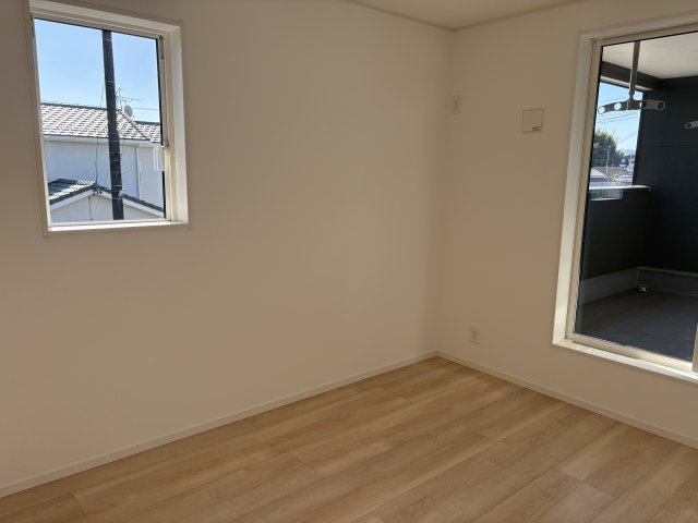 植田町横町 新築一戸建ての洋室