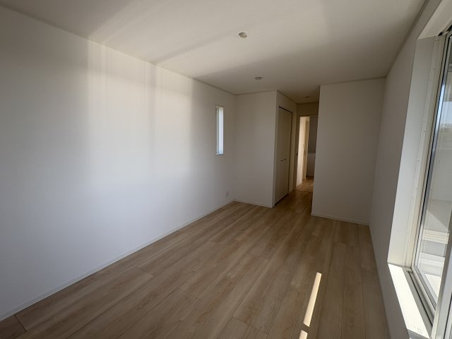 植田町横町 新築一戸建ての洋室