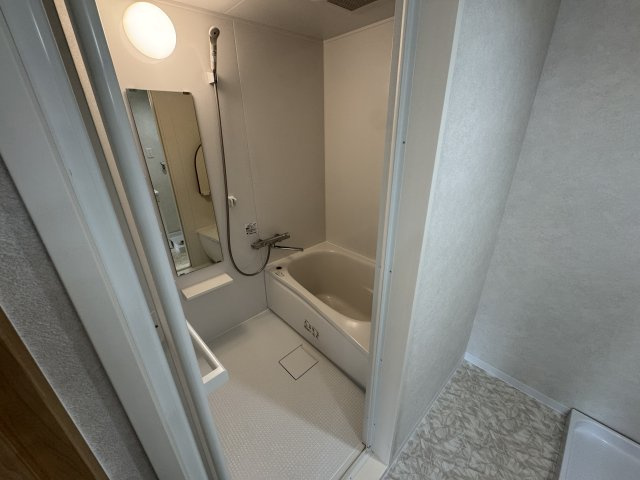 ジュネス青山の浴室