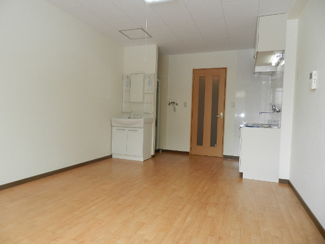 石崎コーポ８の居間・リビング