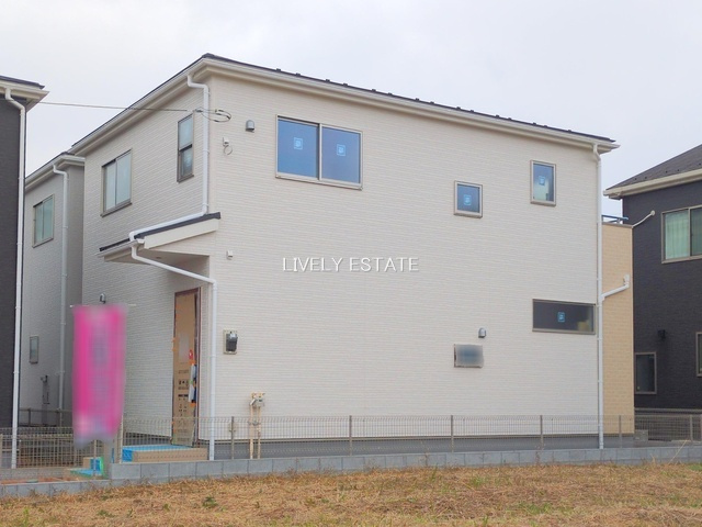 越谷市東越谷6丁目 新築分譲住宅 全3棟 2号棟の外観