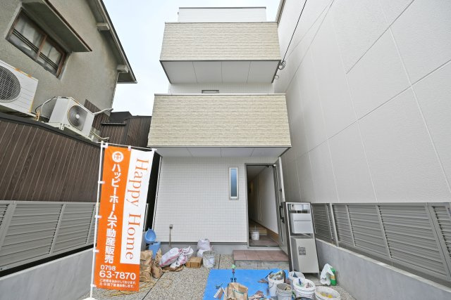 エムズガーデン西難波町4丁目新築一戸建│3SLDK+並列駐車2台可