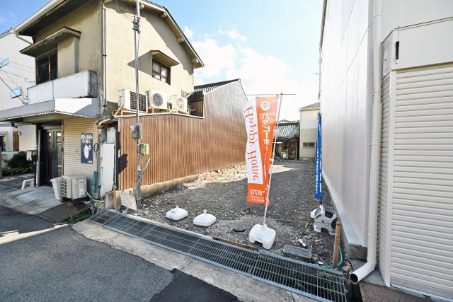 エムズガーデン西難波町4丁目新築一戸建│3SLDK+並列駐車2台可の外観|断熱性能等級5取得（冬は暖かく、夏は涼しくて家の中が年中快適◎）
