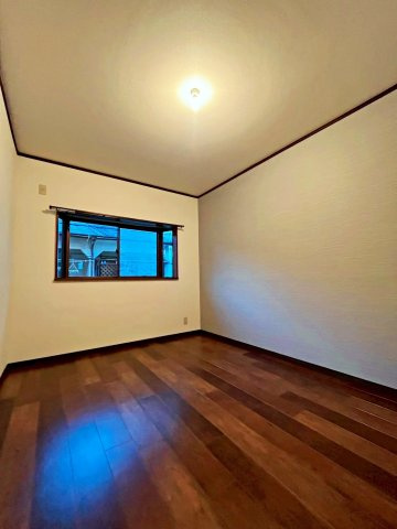 門真市大池町の洋室