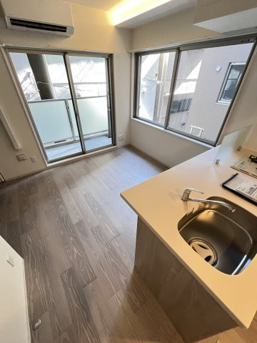 大阪市都島区内代町３丁目の賃貸マンションの洋室