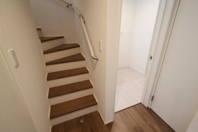 《仲介手数料無料》南区根岸２丁目21-13新築一戸建てグラファーレの内装|撮影日 2025年11月20日 12:40 晴れ