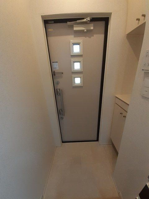 ＣＭＳ目黒不動前の玄関