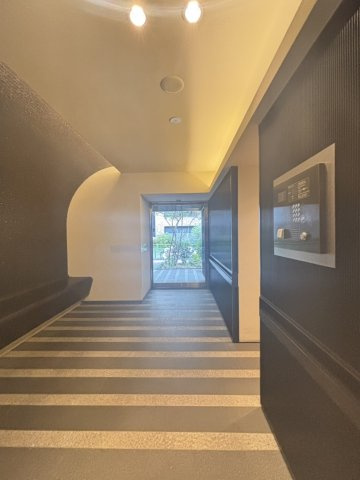 エントランスホール