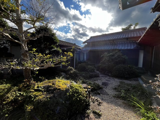 萩原の外観