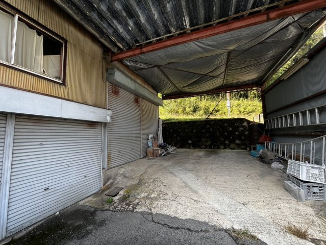 萩原の駐車場