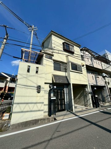 寝屋川市中木田町の前面道路含む現地写真