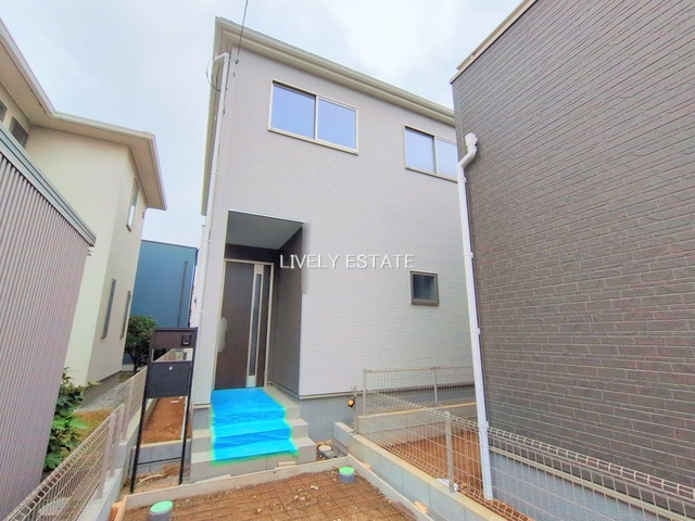 越谷市東越谷6丁目 新築分譲住宅 全3棟 3号棟の外観