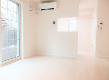 【居間・リビング】 | ルポルトボヌール | 9.9帖のきれいなLDK。