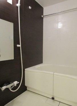 【浴室】 | ルポルトボヌール | 追い焚き機能、浴室乾燥機付きバス。