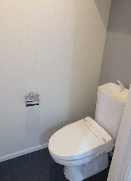 【トイレ】 | ルポルトボヌール | 温水洗浄便座。