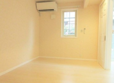 【寝室】 | ルポルトボヌール | きれいなフローリング。