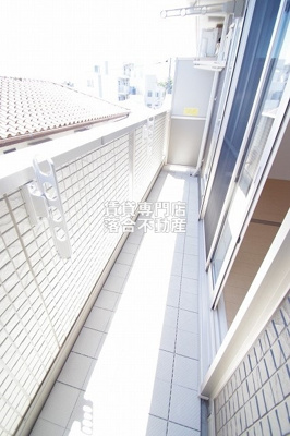 【バルコニー】 | メルベーユ | 広々としたバルコニー