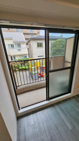 ダイアパレス蒔田第３のバルコニー