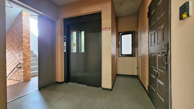 ダイアパレス蒔田第３のその他共用部分|2階共用廊下