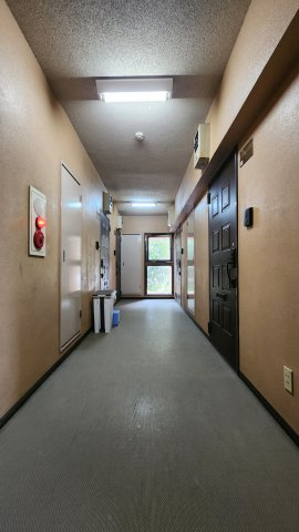 ダイアパレス蒔田第３のその他共用部分|2階共用廊下