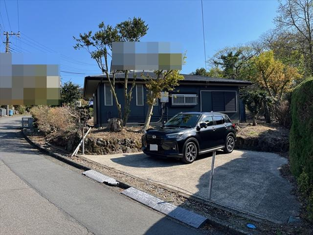 イトーピア一碧 アトリエ付きの平屋建て3LDKの駐車場|2台分のスペースあり