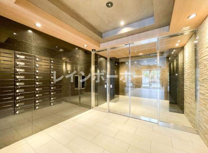 ES-Grande綾瀬のエントランス