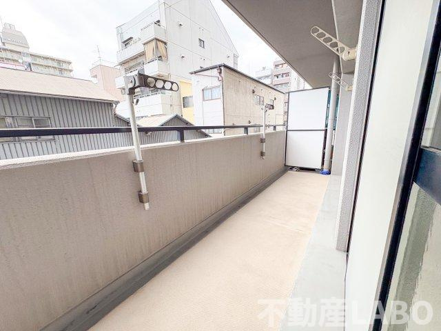 アイビースクエア市岡のバルコニー