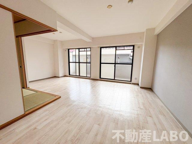 アイビースクエア市岡の洋室