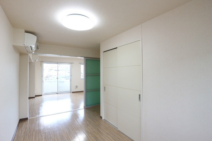 ファースト　クライムの居間・リビング